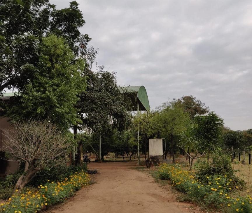 Hornbill Farm Resort Hyderabad Bagian luar foto
